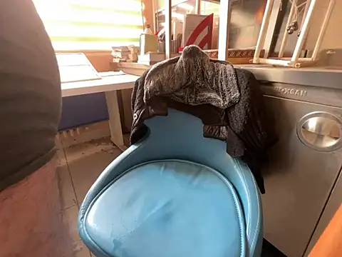 legolasleo online show from March 21, 11:33 am