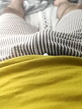 legolasleo online show from September 27, 7:57 am