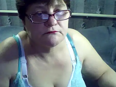 Snapshot of ElzaJewel chatting on February 13, 8:13 pm ElzaJewel online show from February 13, 8:13 pm