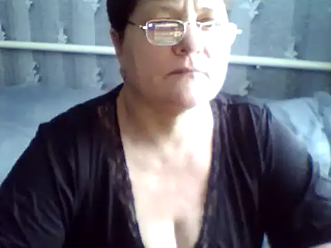 Snapshot of ElzaJewel chatting on March 1, 1:51 pm ElzaJewel online show from March 1, 1:51 pm