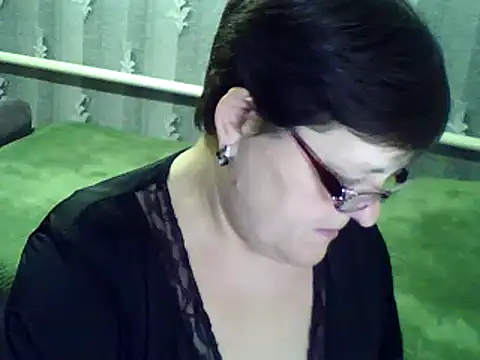 Snapshot of ElzaJewel chatting on March 10, 7:50 pm ElzaJewel online show from March 10, 7:50 pm