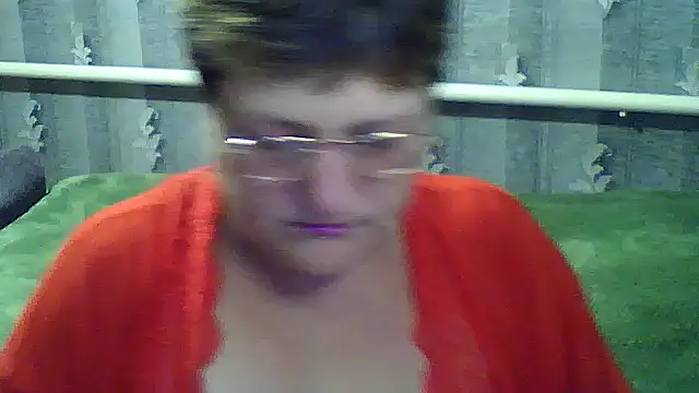 Snapshot of ElzaJewel chatting on September 12, 6:41 pm ElzaJewel online show from September 12, 6:41 pm