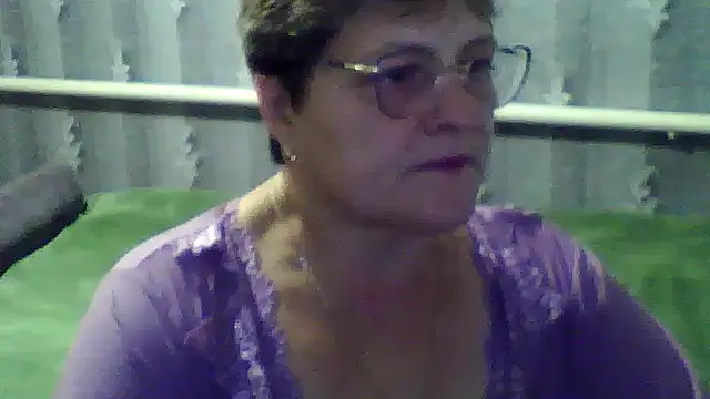 Snapshot of ElzaJewel chatting on October 4, 6:06 pm ElzaJewel online show from October 4, 6:06 pm