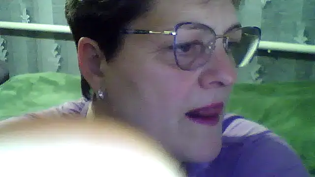 Snapshot of ElzaJewel chatting on October 17, 5:26 pm ElzaJewel online show from October 17, 5:26 pm