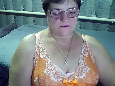 Snapshot of ElzaJewel chatting on November 27, 8:55 pm ElzaJewel online show from November 27, 8:55 pm