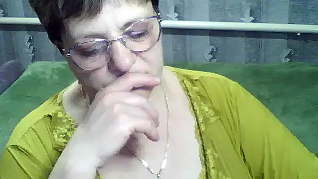 ElzaJewel online show from March 20, 7:52 pm