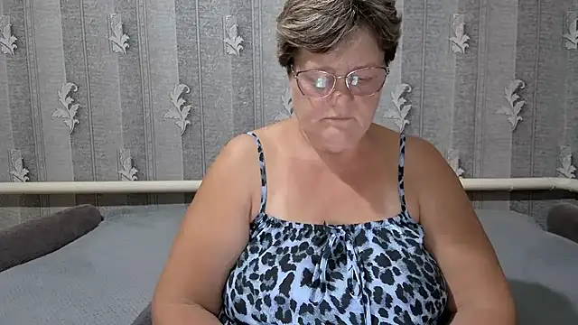 Snapshot of ElzaJewel chatting on July 20, 11:01 am ElzaJewel online show from July 20, 11:01 am
