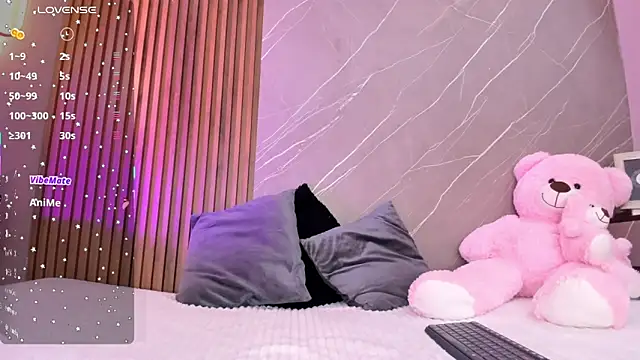 ariana jhonson1 online show from October 15, 12:49 pm