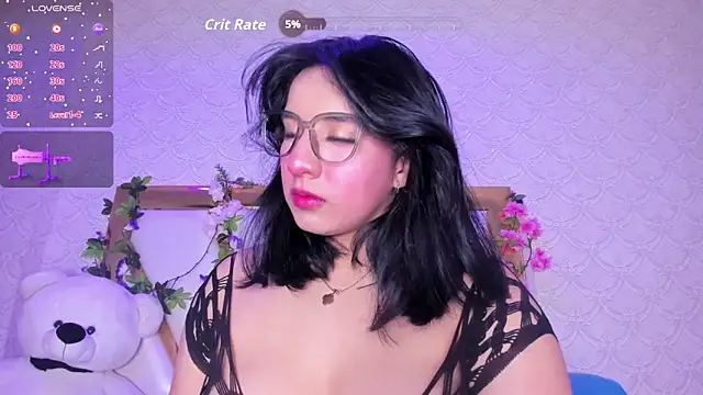 Snapshot of BeccaMathew chatting on May 15, 1:23 am BeccaMathew online show from May 15, 1:23 am