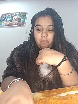 RAYI 01 online show from February 8, 5:08 pm