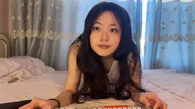 Snapshot of nanaliu6 chatting on November 12, 1:39 am nanaliu6 online show from November 12, 1:39 am