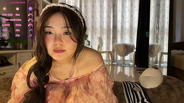 Snapshot of nanaliu6 chatting on November 27, 1:40 am nanaliu6 online show from November 27, 1:40 am