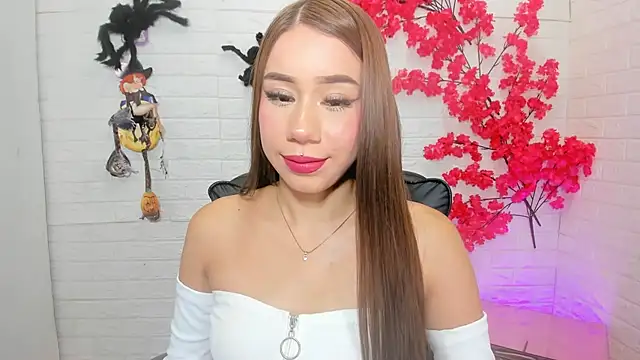 Snapshot of BarbieGirl___ chatting on October 30, 4:58 am BarbieGirl online show from October 30, 4:58 am