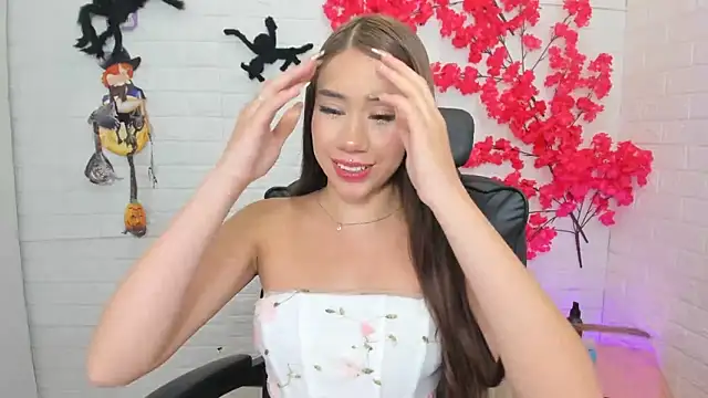 Snapshot of BarbieGirl___ chatting on October 31, 5:30 am BarbieGirl online show from October 31, 5:30 am