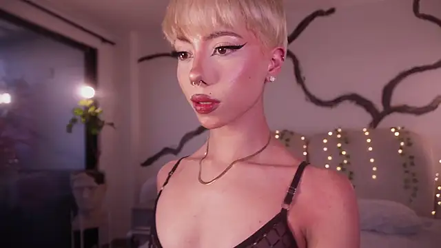 soidai miiu online show from September 25, 10:46 pm