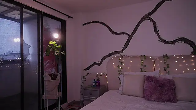 soidai miiu online show from September 27, 8:25 pm