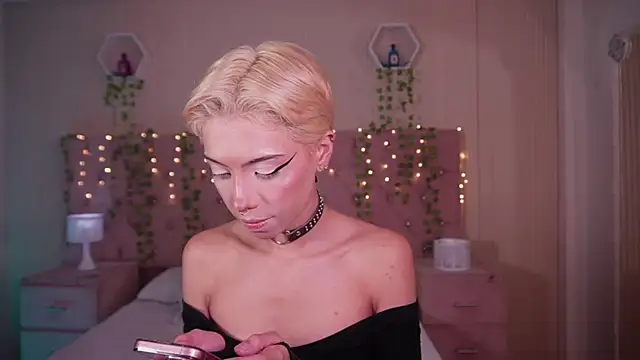 soidai miiu online show from October 1, 1:39 pm