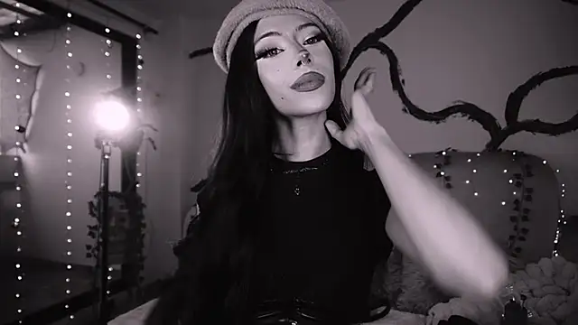 soidai miiu online show from November 24, 9:14 pm