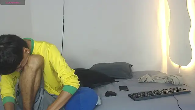 Snapshot of the_murderer chatting on March 18, 8:25 am the murderer online show from March 18, 8:25 am