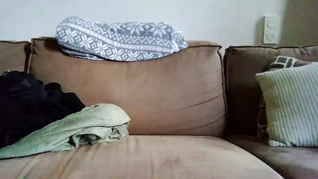 pietjepuk1310 online show from February 18, 2:16 pm