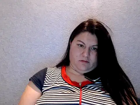 KiraSwee online show from December 10, 5:11 pm