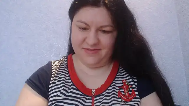 KiraSwee online show from January 9, 7:22 am