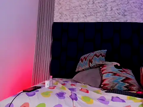 Ashlyaurora online show from February 15, 5:51 am