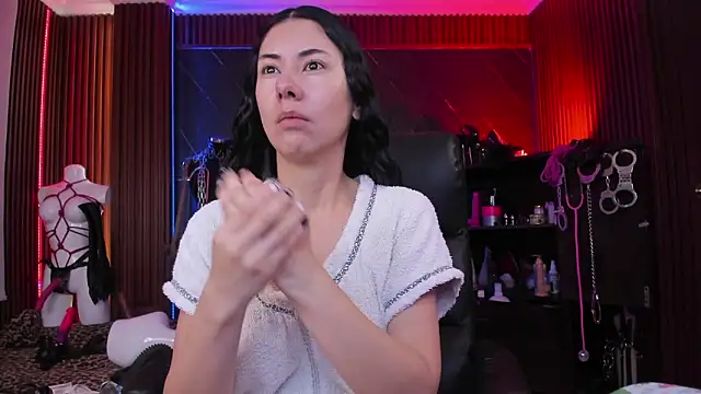 XiaQueen online show from February 2, 11:31 am