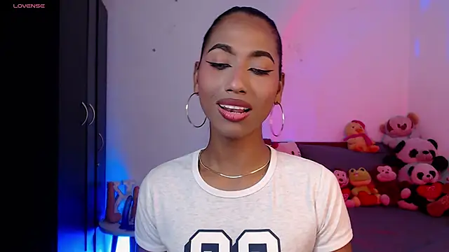 Snapshot of Alissemasiel chatting on November 24, 8:52 pm Alissemasiel online show from November 24, 8:52 pm