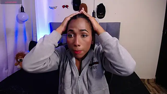 Snapshot of Alissemasiel chatting on November 26, 7:04 pm Alissemasiel online show from November 26, 7:04 pm