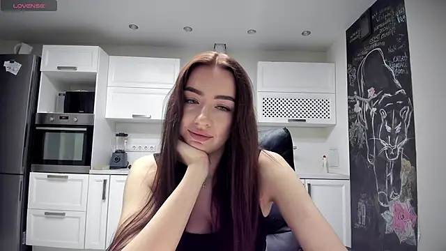 lisenok online show from May 2, 9:53 pm