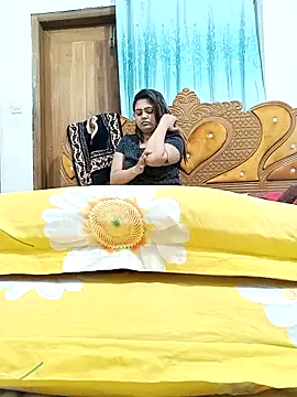 Snapshot of blue-berry07 chatting on May 22, 11:43 pm blue-berry07 online show from May 22, 11:43 pm