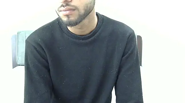 Snapshot of Queen_Couple chatting on February 23, 5:56 am Queen Couple online show from February 23, 5:56 am