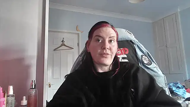 AureliaXOX online show from October 28, 1:58 pm