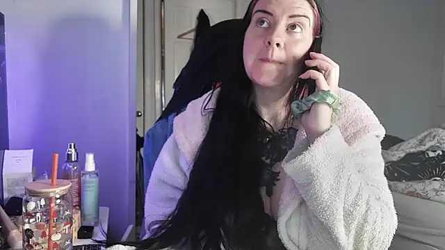 AureliaXOX online show from November 14, 10:03 am