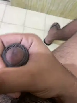 Snapshot of sixinchespaka chatting on November 2, 2:25 am sixinchespaka online show from November 2, 2:25 am