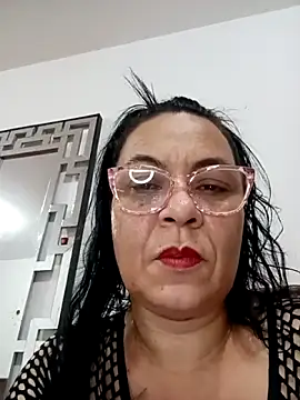 Snapshot of thefuckingowneroftits chatting on November 26, 11:28 pm thefuckingowneroftits online show from November 26, 11:28 pm