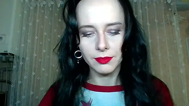 LuminousLady online show from December 16, 6:02 pm