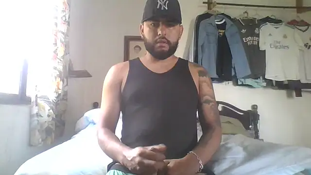 Snapshot of dickman10 chatting on May 11, 4:15 pm dickman10 online show from May 11, 4:15 pm