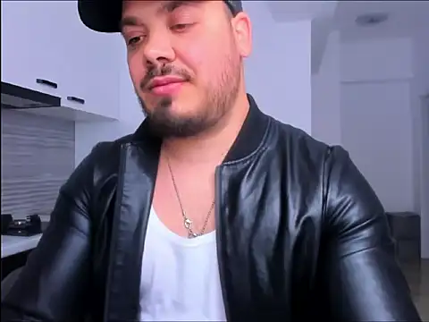 ZackMasterss online show from April 28, 9:31 pm