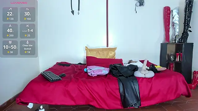 aurora cullen  online show from February 10, 11:47 am