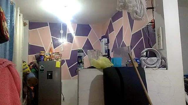 sharonlopez9611 online show from February 20, 6:26 am