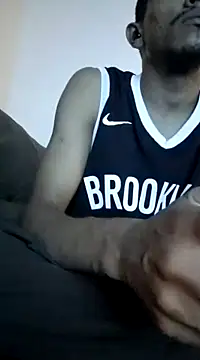 Mineirinho043 online show from March 15, 4:13 am