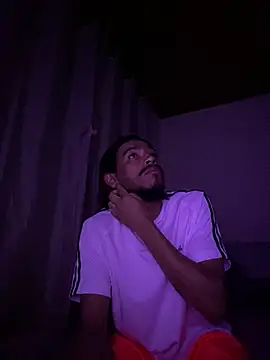 Mineirinho043 online show from February 19, 7:04 am