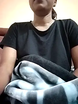 fuungirl38 online show from December 23, 8:45 am