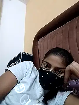 Snapshot of fuungirl38 chatting on May 8, 5:51 pm fuungirl38 online show from May 8, 5:51 pm