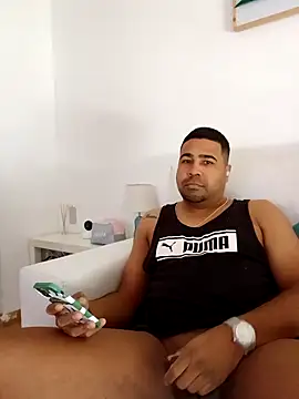 Snapshot of xhoco14 chatting on March 6, 2:08 pm xhoco14 online show from March 6, 2:08 pm