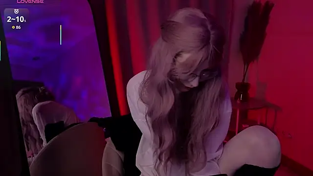 Snapshot of lissaros chatting on November 18, 5:12 am lissaros online show from November 18, 5:12 am