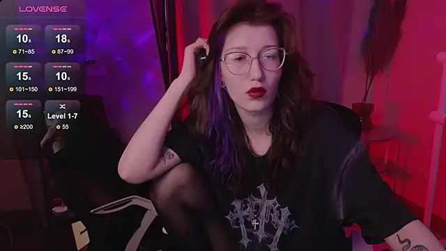 Snapshot of lissaros chatting on November 23, 4:56 am lissaros online show from November 23, 4:56 am