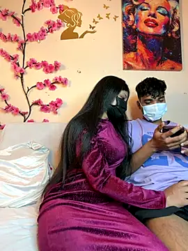 hotgirlpriya789 online show from December 19, 2:57 pm